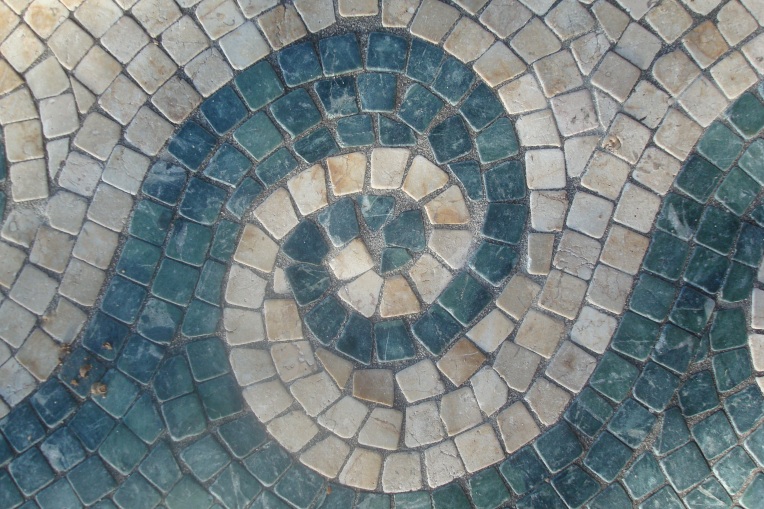 Mosaic tile at Baytowne Wharf fountain
